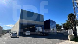 Nave industrial en alquiler en Pla de la Vallonga - Bacarot en Alicante