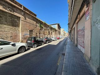 Local comercial en alquiler en La Creu del Grau en Valencia
