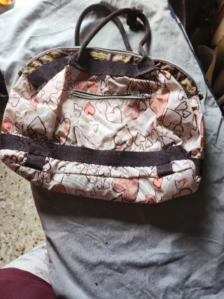 Bolso de mano con estampado de corazones