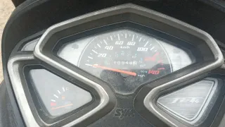 Moto Scooter 125cc Roja y Negra
