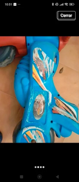 Moto infantil azul y roja