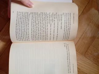 The Amber Spyglass Adult Edition