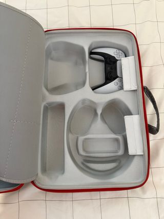 Custodia PS5: Console, 2 Controller e Cuffie