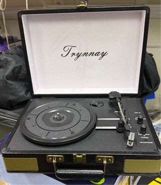 Tocadiscos Trynnay Negro y Dorado