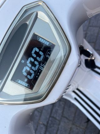 Vespa Eléctrica E-BROH Veracruz 125cc