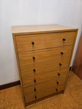 Cómoda con 6 cajones