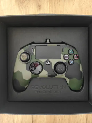 Nacon Revolution Pro Controller PS4 Camo