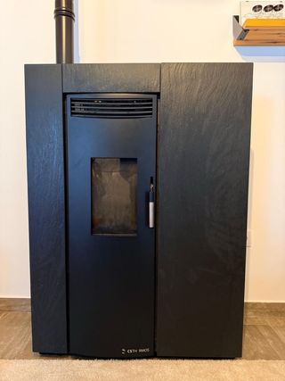 Estufa de pellets negra CSTH RMOS