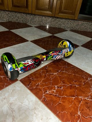 Hoverboard con diseño graffiti