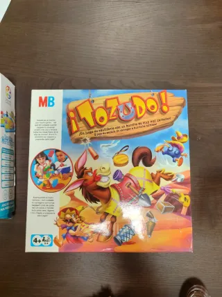 2 Juegos: Los Tres Cerditos y Tozudo.