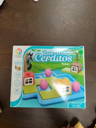 2 Juegos: Los Tres Cerditos y Tozudo.