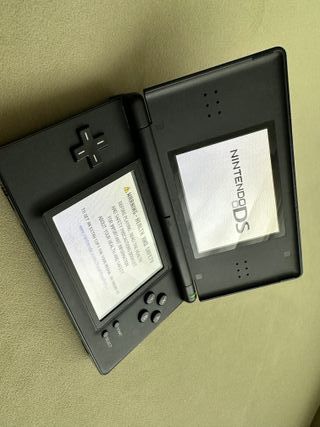 Nintendo DS Lite Negra + Cargador