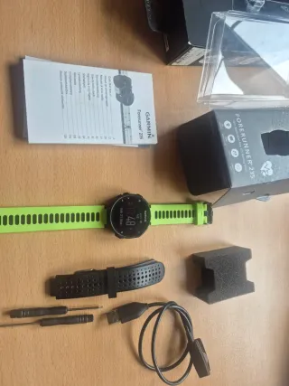 Garmin Forerunner 235 Negro/Verde