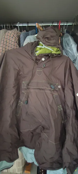 Chubasquero mochila ligero fun &basic