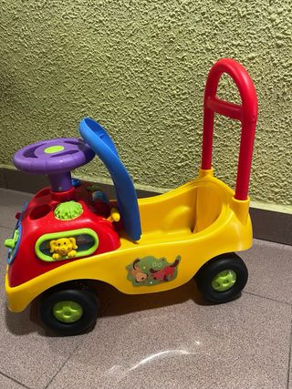 Correpasillos infantil con empujador