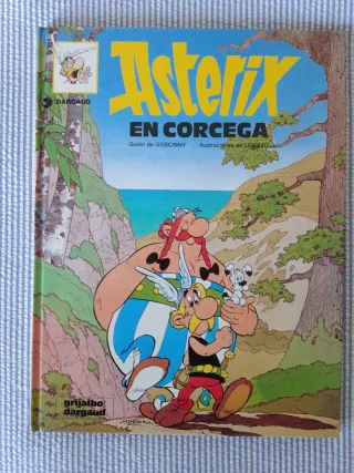 Asterix: 6 libros de la colección en tapa dura.