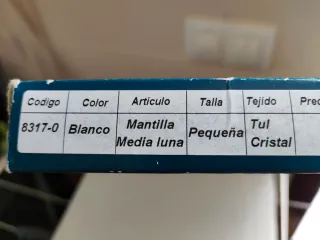 Mantilla media luna encaje blanco