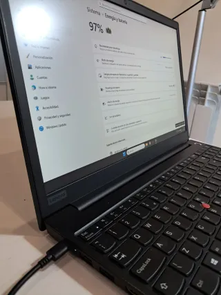 Ordenador portátil Lenovo E15 I5 Fhd