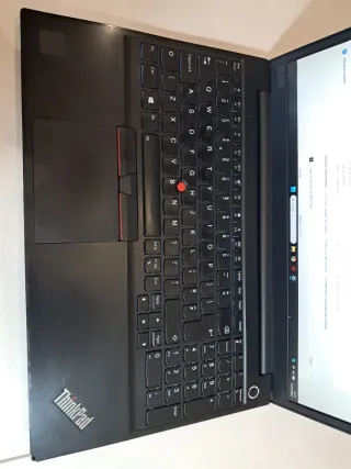 Ordenador portátil Lenovo E15 I5 Fhd