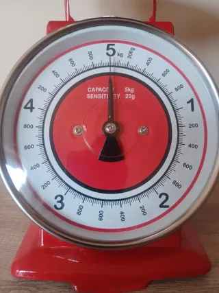 Báscula Metálica Vintage - Rojo Escarlata - 5 kg.