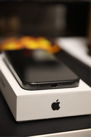 iPhone 15 Pro Negro 256GB
