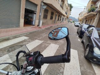 Ducati Scrambler Roja y Blanca