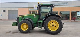 Tractor John Deere 8260R