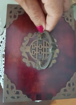 Antiguo Joyero Madera, Latón y Jade