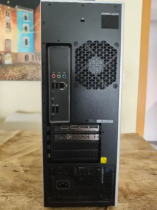 HP ENVY i7-13700 | RTX 4070 Ti | 32GB RAM |