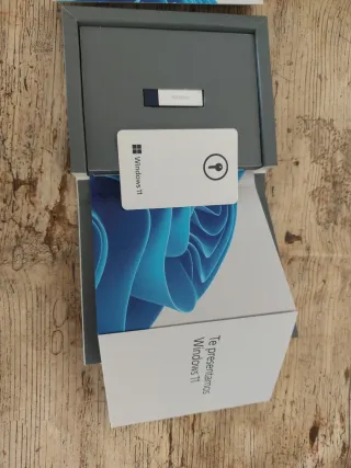 HP ENVY i7-13700 | RTX 4070 Ti | 32GB RAM |