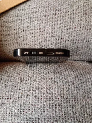 Mini Teclado Inalámbrico Negro y Rojo