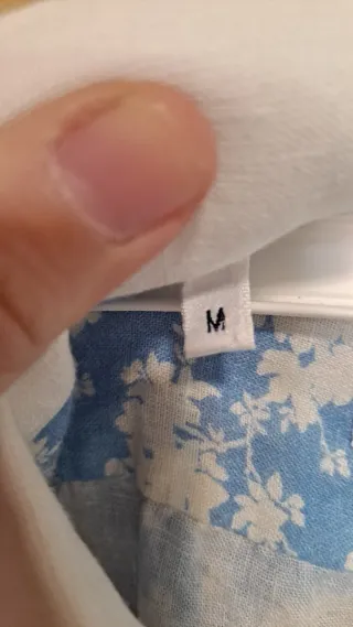 Camisa Eddy Monetti y Pedro Muñoz Azul/Blanca