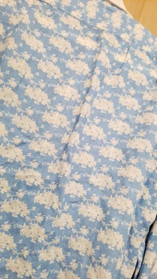 Camisa Eddy Monetti y Pedro Muñoz Azul/Blanca