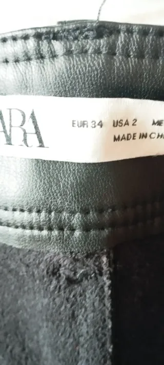 Pantalón Zara Piel Sintética Acampanado Talla 34