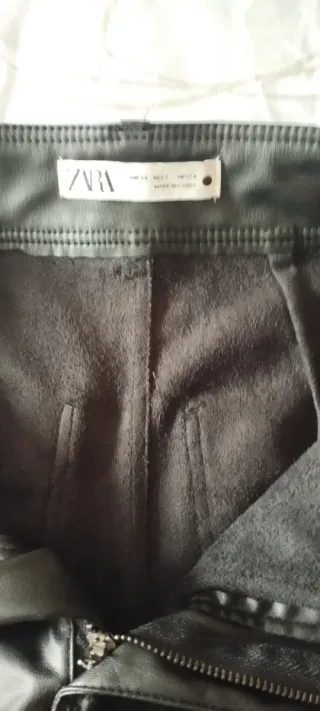 Pantalón Zara Piel Sintética Acampanado Talla 34