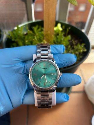 Reloj Casio Plata Cara Turquesa