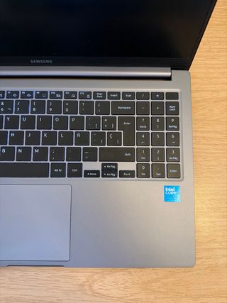 Samsung Galaxy Book 4 Intel Core i7 Gris