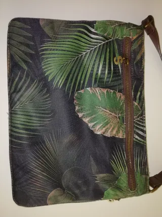 Bolso Desigual estampado selva marron y verde.