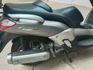 Yamaha XMAX Maxi Scooter Automática