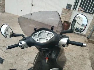 Yamaha XMAX Maxi Scooter Automática