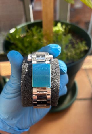 Reloj Casio Esfera Verde y Correa Plateada