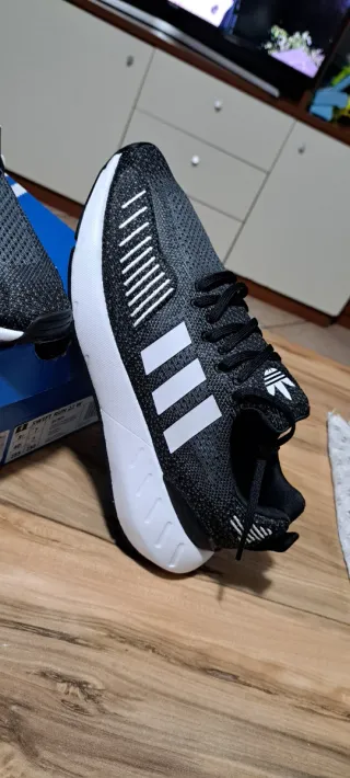 Scarpe Adidas Donna Nero/Bianco