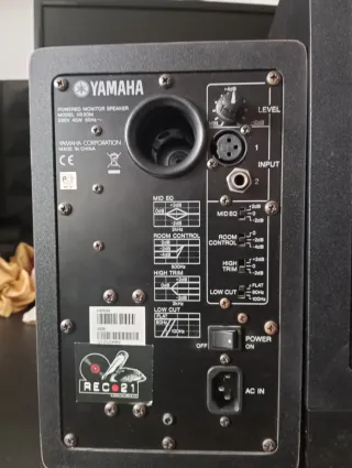 Monitores Yamaha HS50 + Subwoofer HS10