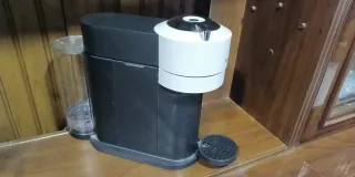 Cafetera Nespresso Vertuo Next
