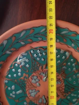 Dos platos decorativos