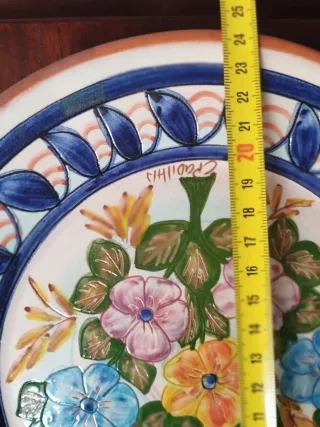 Dos platos decorativos