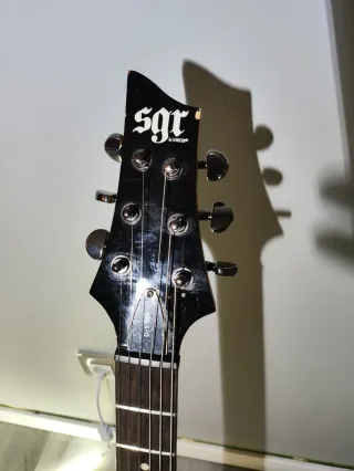 Guitarra Schecter SGR zurda