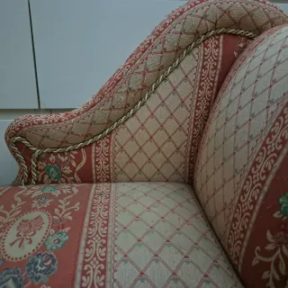 Sillon Diván pequeño beige y rojo