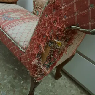 Sillon Diván pequeño beige y rojo