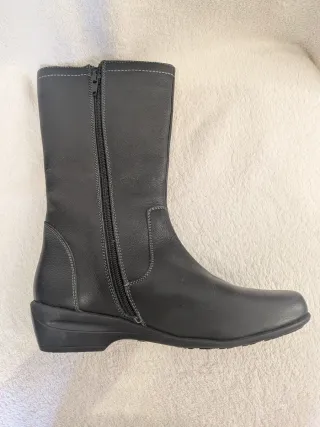 Botas de cuero negras para mujer